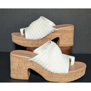 Baretraps Women's Maia Block Heel Size 7.5 Open Toe White Crochet/Fabric Upper